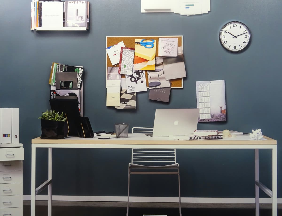 Góc làm việc lộn xộn